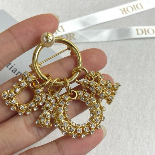 Cheap Christian Dior Brooches For Women #1229736 Replica Wholesale [$38.00 USD] [ITEM#1229736] on Replica Christian Dior Brooches