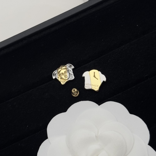 Cheap Versace Earrings For Women #1229890 Replica Wholesale [$25.00 USD] [ITEM#1229890] on Replica Versace Earrings