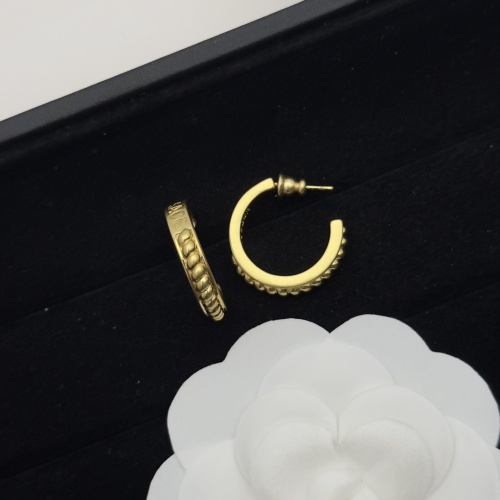 Cheap Versace Earrings For Women #1229900 Replica Wholesale [$25.00 USD] [ITEM#1229900] on Replica Versace Earrings