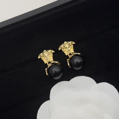 Cheap Versace Earrings For Women #1229916 Replica Wholesale [$27.00 USD] [ITEM#1229916] on Replica Versace Earrings