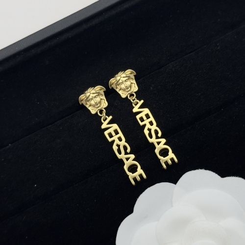 Cheap Versace Earrings For Women #1229918 Replica Wholesale [$27.00 USD] [ITEM#1229918] on Replica Versace Earrings