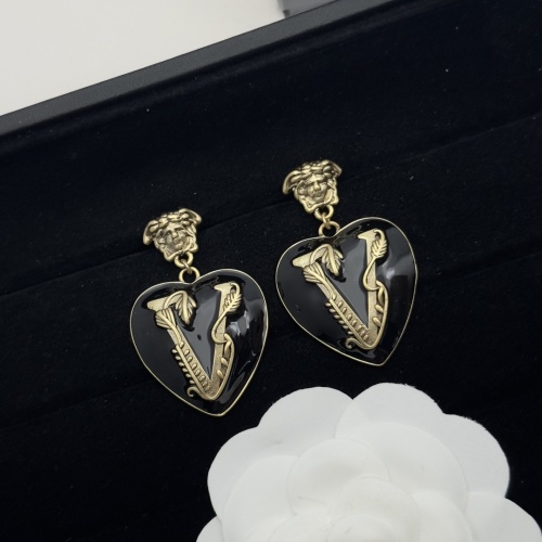 Cheap Versace Earrings For Women #1229921 Replica Wholesale [$29.00 USD] [ITEM#1229921] on Replica Versace Earrings