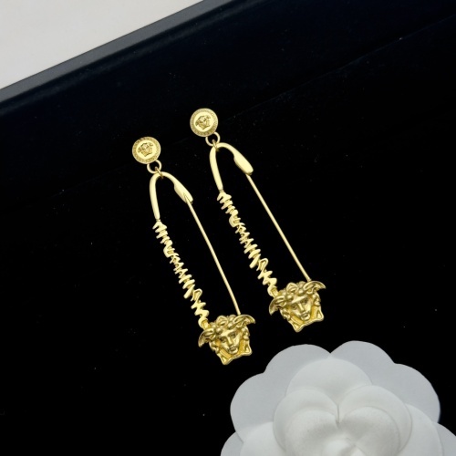 Cheap Versace Earrings For Women #1229923 Replica Wholesale [$29.00 USD] [ITEM#1229923] on Replica Versace Earrings