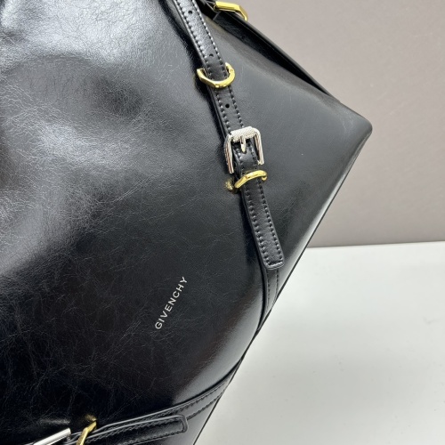 Cheap Givenchy AAA Quality Shoulder Bags For Women #1230022 Replica Wholesale [$108.00 USD] [ITEM#1230022] on Replica Givenchy AAA Quality Shoulder Bags