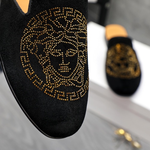 Cheap Versace Slippers For Men #1230352 Replica Wholesale [$72.00 USD] [ITEM#1230352] on Replica Versace Slippers