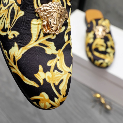 Cheap Versace Slippers For Men #1230354 Replica Wholesale [$72.00 USD] [ITEM#1230354] on Replica Versace Slippers