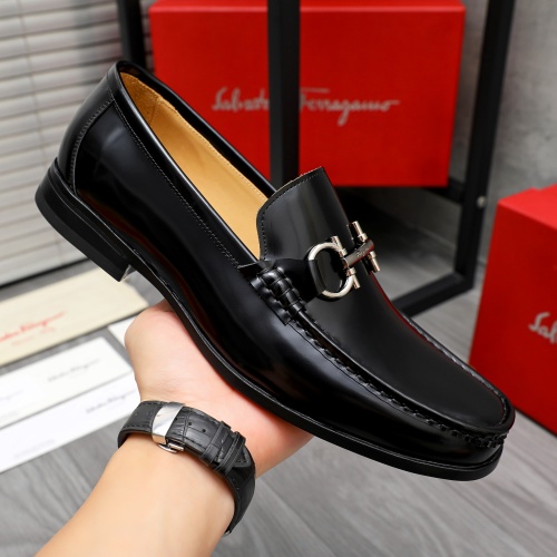 Cheap Salvatore Ferragamo Leather Shoes For Men #1230370 Replica Wholesale [$82.00 USD] [ITEM#1230370] on Replica Salvatore Ferragamo Leather Shoes