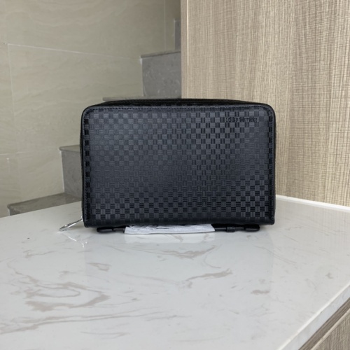 Cheap Louis Vuitton AAA Man Wallets #1230564 Replica Wholesale [$92.00 USD] [ITEM#1230564] on Replica Louis Vuitton AAA Man Wallets