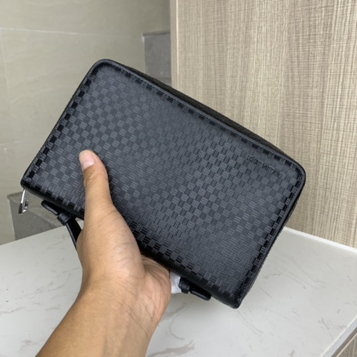 Cheap Louis Vuitton AAA Man Wallets #1230564 Replica Wholesale [$92.00 USD] [ITEM#1230564] on Replica Louis Vuitton AAA Man Wallets