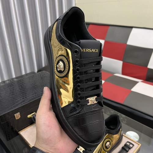 Cheap Versace Casual Shoes For Men #1230786 Replica Wholesale [$72.00 USD] [ITEM#1230786] on Replica Versace Casual Shoes