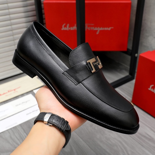 Cheap Salvatore Ferragamo Leather Shoes For Men #1230816 Replica Wholesale [$82.00 USD] [ITEM#1230816] on Replica Salvatore Ferragamo Leather Shoes