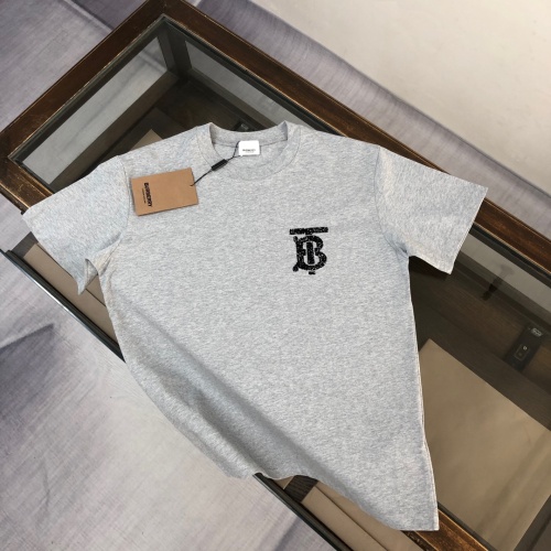 Cheap Burberry T-Shirts Short Sleeved For Unisex #1231536 Replica Wholesale [$40.00 USD] [ITEM#1231536] on Replica Burberry T-Shirts