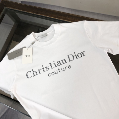 Cheap Christian Dior T-Shirts Short Sleeved For Unisex #1231570 Replica Wholesale [$40.00 USD] [ITEM#1231570] on Replica Christian Dior T-Shirts