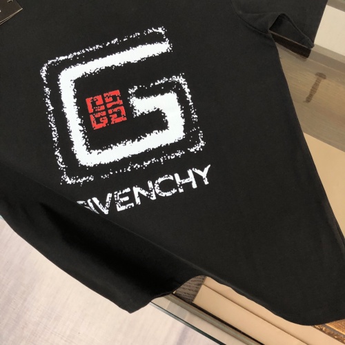 Cheap Givenchy T-Shirts Short Sleeved For Unisex #1231588 Replica Wholesale [$40.00 USD] [ITEM#1231588] on Replica Givenchy T-Shirts