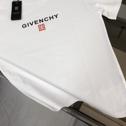 Cheap Givenchy T-Shirts Short Sleeved For Unisex #1231591 Replica Wholesale [$40.00 USD] [ITEM#1231591] on Replica Givenchy T-Shirts