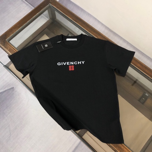 Cheap Givenchy T-Shirts Short Sleeved For Unisex #1231593 Replica Wholesale [$40.00 USD] [ITEM#1231593] on Replica Givenchy T-Shirts