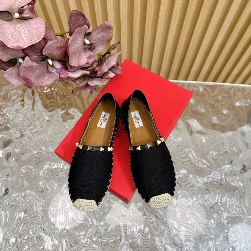 Cheap Valentino Casual Shoes For Women #1232037 Replica Wholesale [$102.00 USD] [ITEM#1232037] on Replica Valentino Casual Shoes