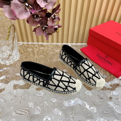 Cheap Valentino Casual Shoes For Women #1232045 Replica Wholesale [$102.00 USD] [ITEM#1232045] on Replica Valentino Casual Shoes