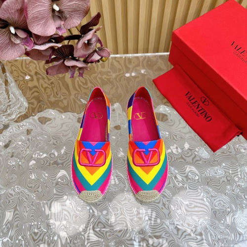 Cheap Valentino Casual Shoes For Women #1232055 Replica Wholesale [$102.00 USD] [ITEM#1232055] on Replica Valentino Casual Shoes