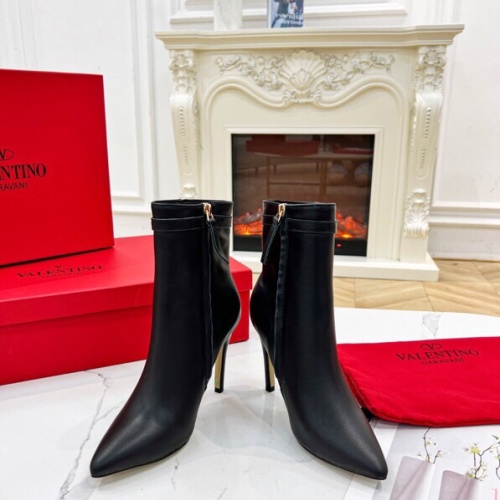 Cheap Valentino Boots For Women #1232409 Replica Wholesale [$100.00 USD] [ITEM#1232409] on Replica Valentino Boots