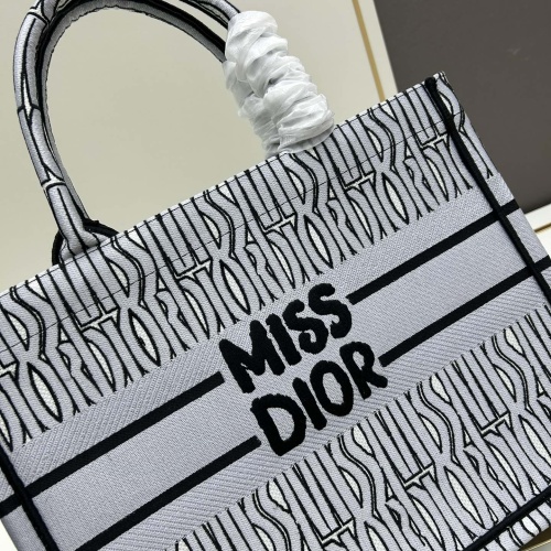 Cheap Christian Dior AAA Quality Tote-Handbags For Women #1232826 Replica Wholesale [$96.00 USD] [ITEM#1232826] on Replica Christian Dior AAA Handbags