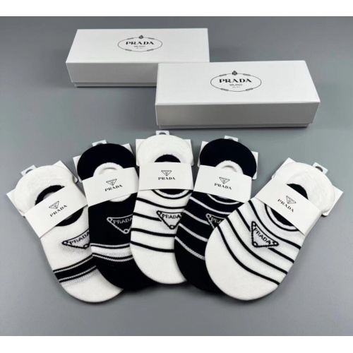 Cheap Prada Socks For Women #1232970 Replica Wholesale [$25.00 USD] [ITEM#1232970] on Replica Prada Socks