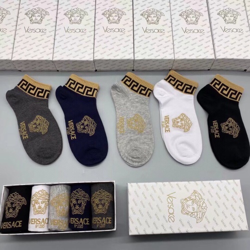 Cheap Versace Socks For Men #1232971 Replica Wholesale [$25.00 USD] [ITEM#1232971] on Replica Versace Socks