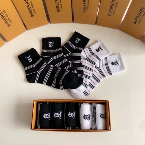 Cheap Burberry Socks #1232972 Replica Wholesale [$27.00 USD] [ITEM#1232972] on Replica Burberry Socks