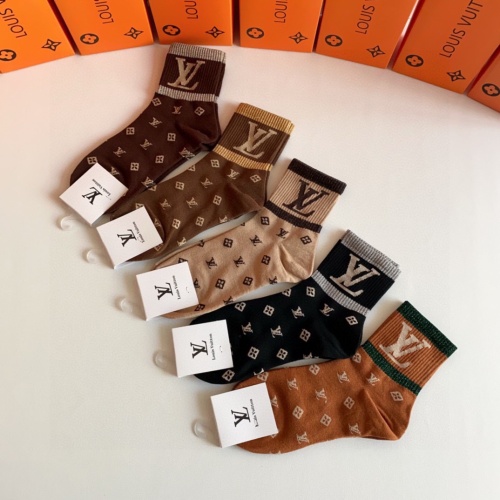 Cheap Louis Vuitton LV Socks #1233017 Replica Wholesale [$25.00 USD] [ITEM#1233017] on Replica Louis Vuitton LV Socks