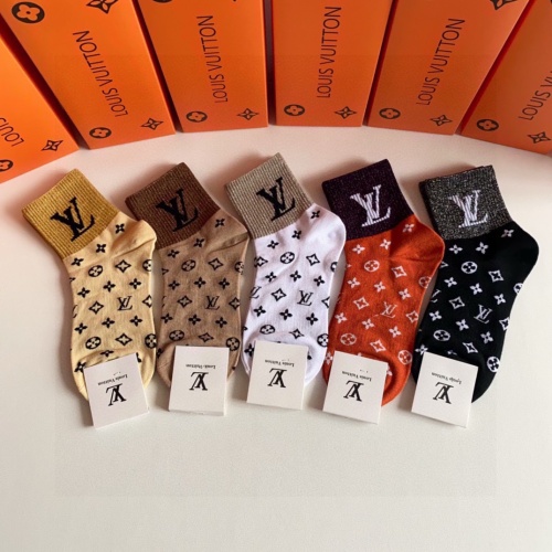 Cheap Louis Vuitton LV Socks #1233019 Replica Wholesale [$27.00 USD] [ITEM#1233019] on Replica Louis Vuitton LV Socks