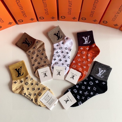 Cheap Louis Vuitton LV Socks #1233019 Replica Wholesale [$27.00 USD] [ITEM#1233019] on Replica Louis Vuitton LV Socks