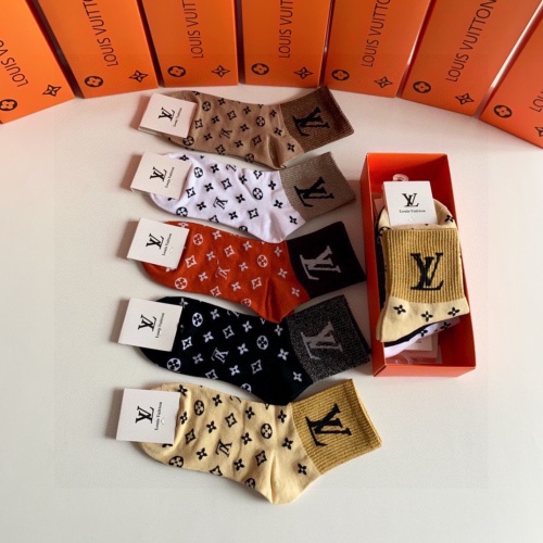 Cheap Louis Vuitton LV Socks #1233019 Replica Wholesale [$27.00 USD] [ITEM#1233019] on Replica Louis Vuitton LV Socks