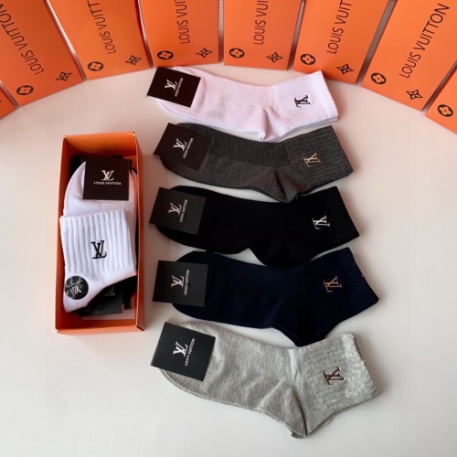 Cheap Louis Vuitton LV Socks #1233023 Replica Wholesale [$27.00 USD] [ITEM#1233023] on Replica Louis Vuitton LV Socks