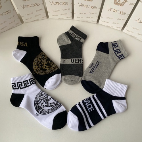 Cheap Versace Socks #1233456 Replica Wholesale [$25.00 USD] [ITEM#1233456] on Replica Versace Socks