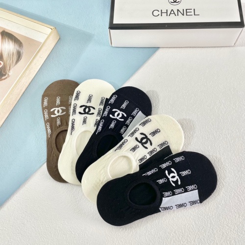 Cheap Chanel Socks #1233552 Replica Wholesale [$27.00 USD] [ITEM#1233552] on Replica Chanel Socks