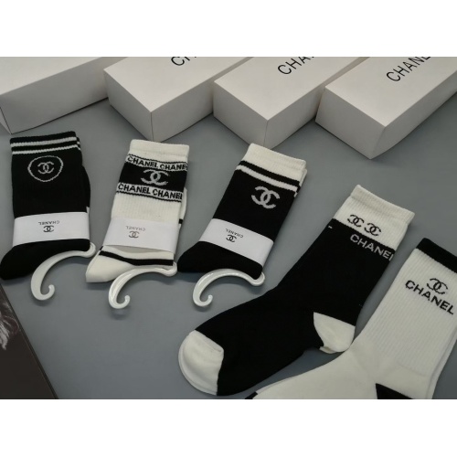 Cheap Chanel Socks #1233853 Replica Wholesale [$29.00 USD] [ITEM#1233853] on Replica Chanel Socks