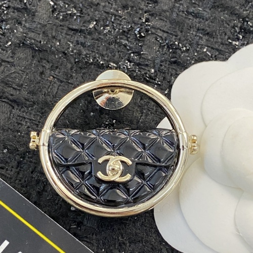 Cheap Chanel Brooches For Women #1234183 Replica Wholesale [$29.00 USD] [ITEM#1234183] on Replica Chanel Brooches