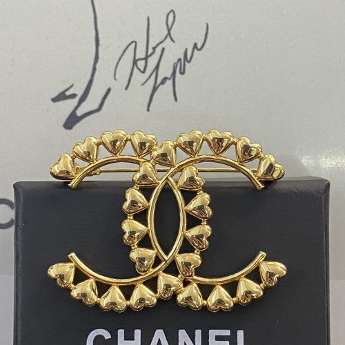 Cheap Chanel Brooches For Women #1234190 Replica Wholesale [$29.00 USD] [ITEM#1234190] on Replica Chanel Brooches