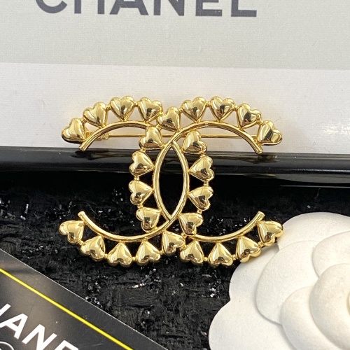 Cheap Chanel Brooches For Women #1234190 Replica Wholesale [$29.00 USD] [ITEM#1234190] on Replica Chanel Brooches