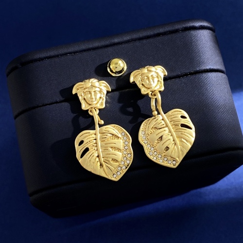 Cheap Versace Earrings For Women #1234375 Replica Wholesale [$29.00 USD] [ITEM#1234375] on Replica Versace Earrings