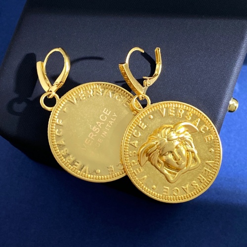 Cheap Versace Earrings For Women #1234376 Replica Wholesale [$32.00 USD] [ITEM#1234376] on Replica Versace Earrings