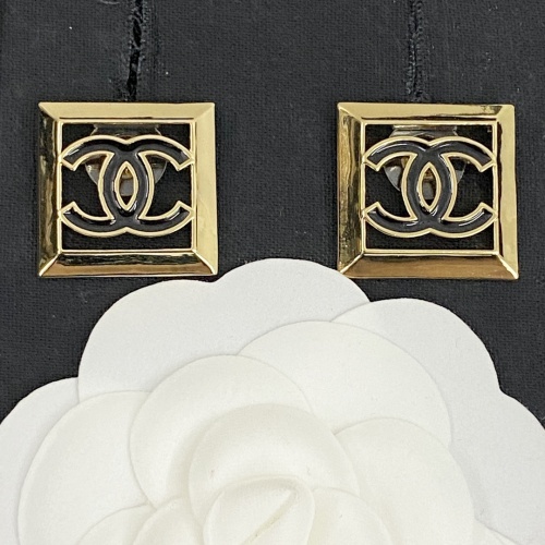 Cheap Chanel Earrings For Women #1234588 Replica Wholesale [$32.00 USD] [ITEM#1234588] on Replica Chanel Earrings