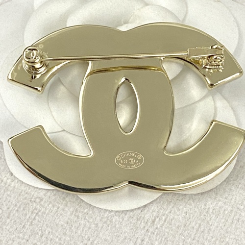 Cheap Chanel Brooches For Women #1234753 Replica Wholesale [$32.00 USD] [ITEM#1234753] on Replica Chanel Brooches