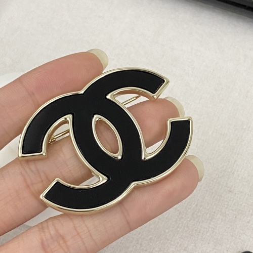 Cheap Chanel Brooches For Women #1234753 Replica Wholesale [$32.00 USD] [ITEM#1234753] on Replica Chanel Brooches