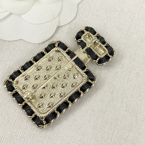 Cheap Chanel Brooches For Women #1234755 Replica Wholesale [$32.00 USD] [ITEM#1234755] on Replica 