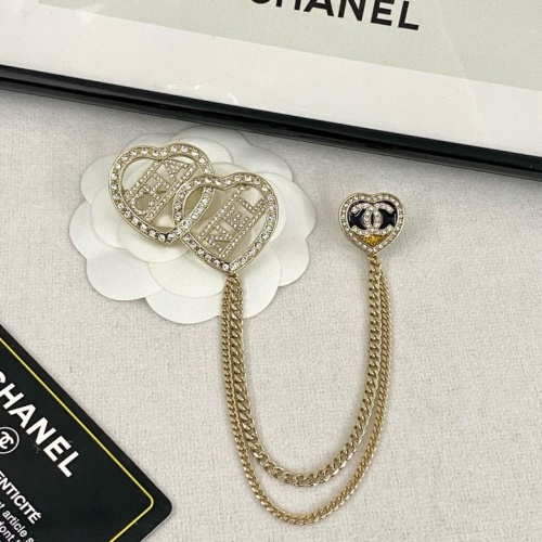 Cheap Chanel Brooches For Women #1234796 Replica Wholesale [$40.00 USD] [ITEM#1234796] on Replica Chanel Brooches