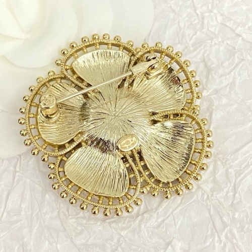 Cheap Chanel Brooches For Women #1234802 Replica Wholesale [$32.00 USD] [ITEM#1234802] on Replica Chanel Brooches