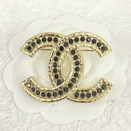 Cheap Chanel Brooches For Women #1234805 Replica Wholesale [$34.00 USD] [ITEM#1234805] on Replica Chanel Brooches