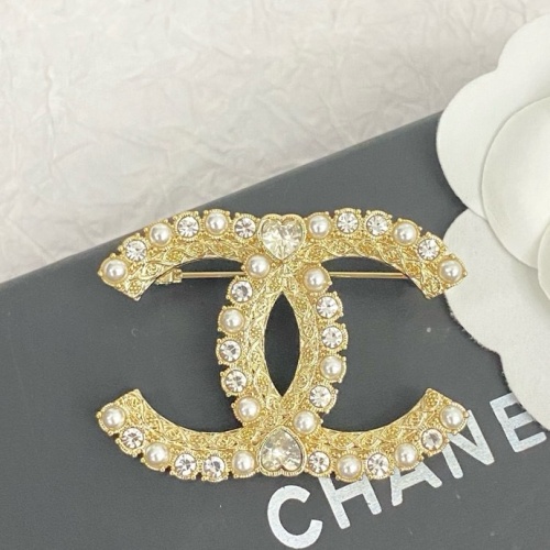 Cheap Chanel Brooches For Women #1234806 Replica Wholesale [$34.00 USD] [ITEM#1234806] on Replica Chanel Brooches