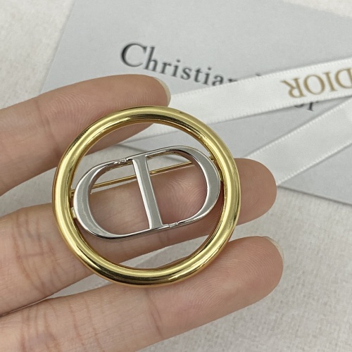 Cheap Christian Dior Brooches For Women #1234944 Replica Wholesale [$29.00 USD] [ITEM#1234944] on Replica Christian Dior Brooches